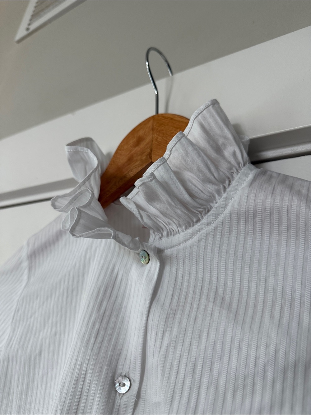 Girls White Ruffle Collar Button Front Blouse - Picture 4 of 6